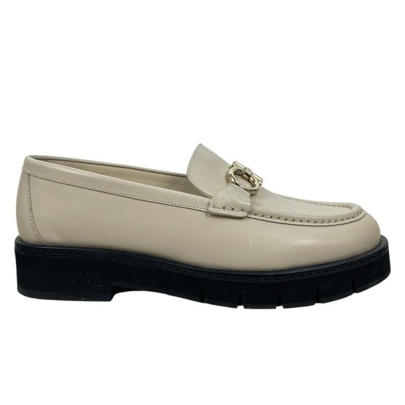 Salvatore Ferragamo Gancini Lug Sole Leather Loafers Beige Size 8.5C - Picture 3 of 16